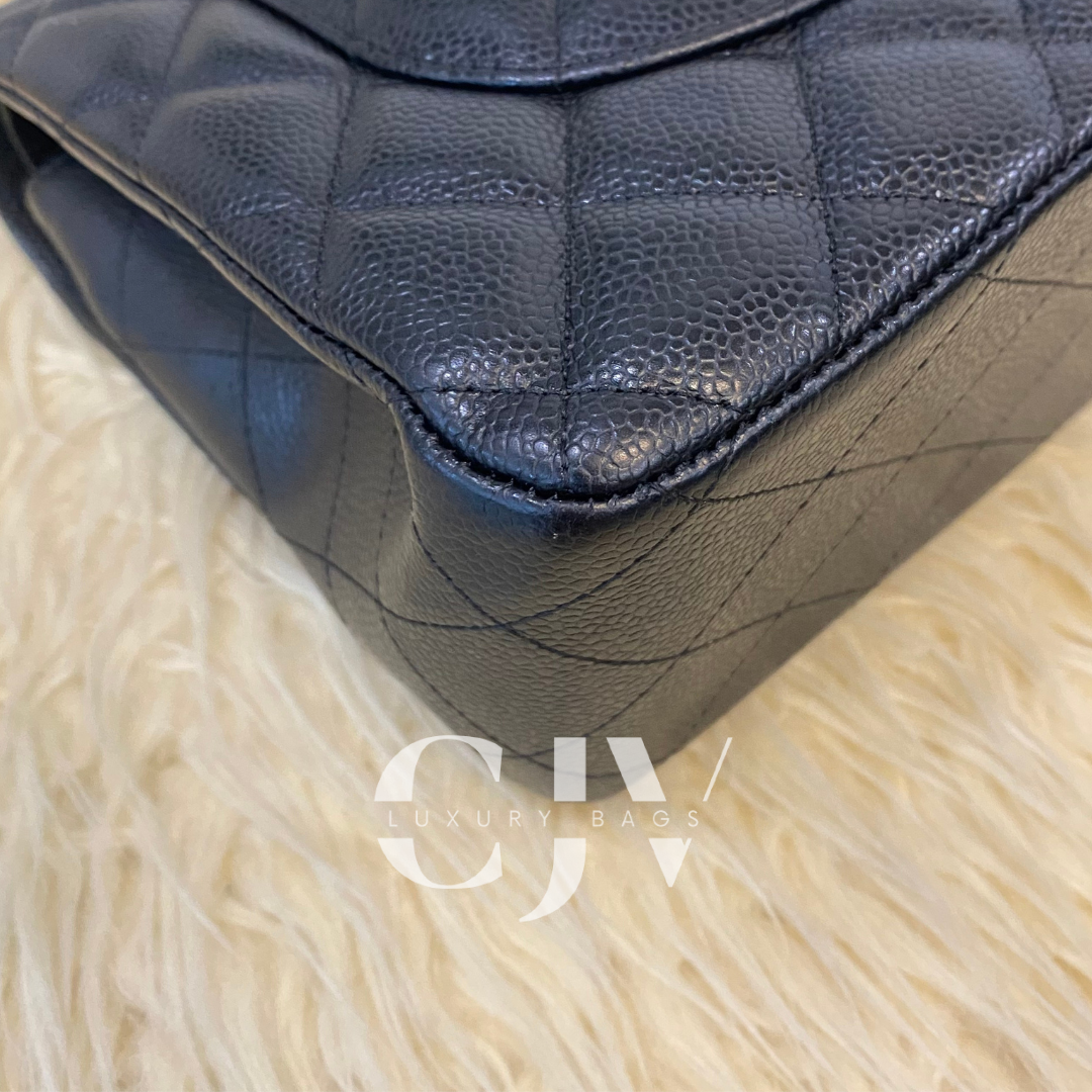 Chanel Double Flap Jumbo Caviar GHW (S14)