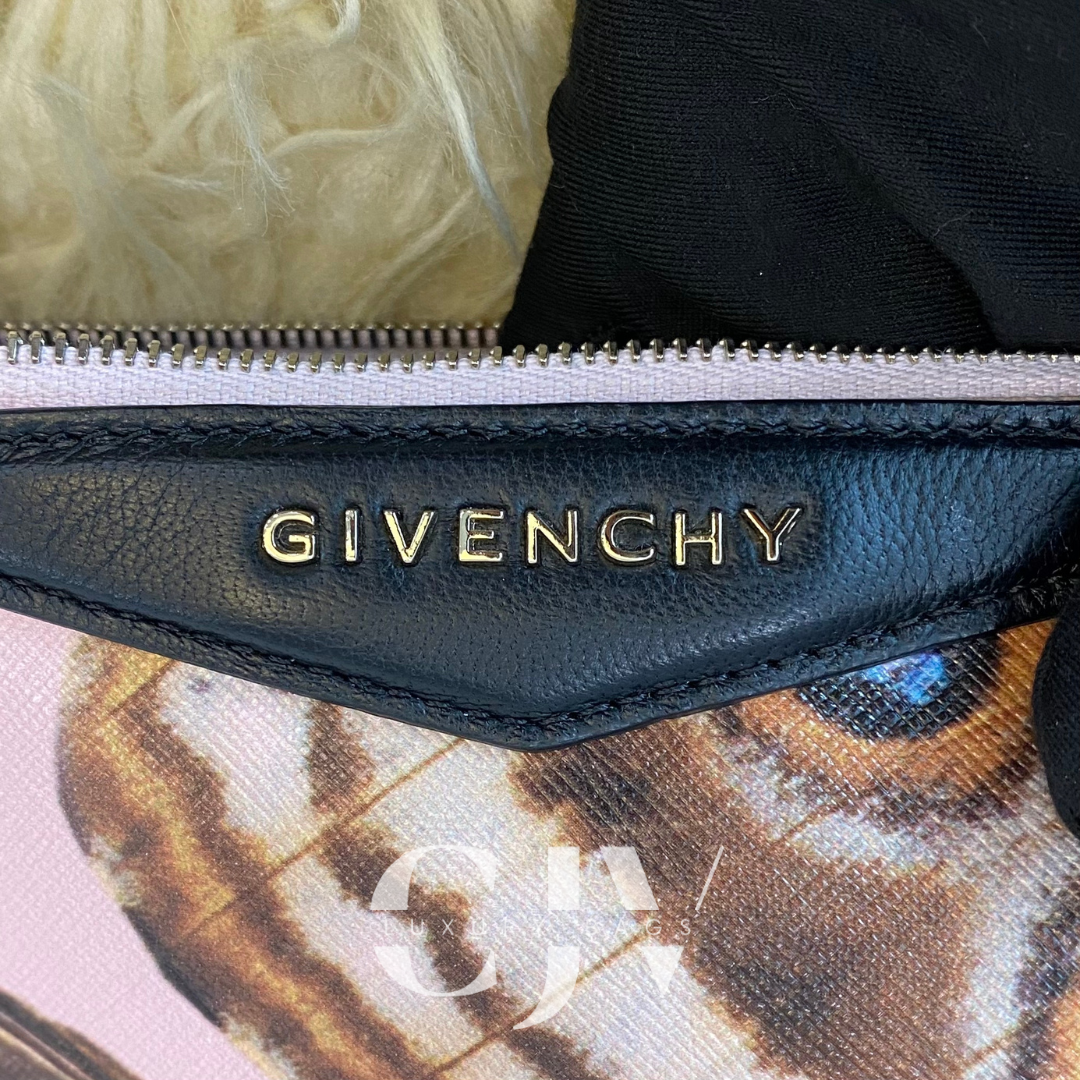 Givenchy Pouch Pink