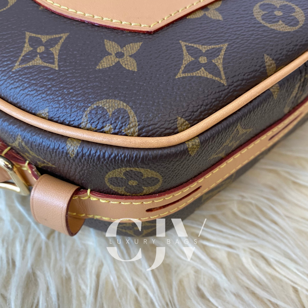 LV Boite Chapeau Souple Monogram