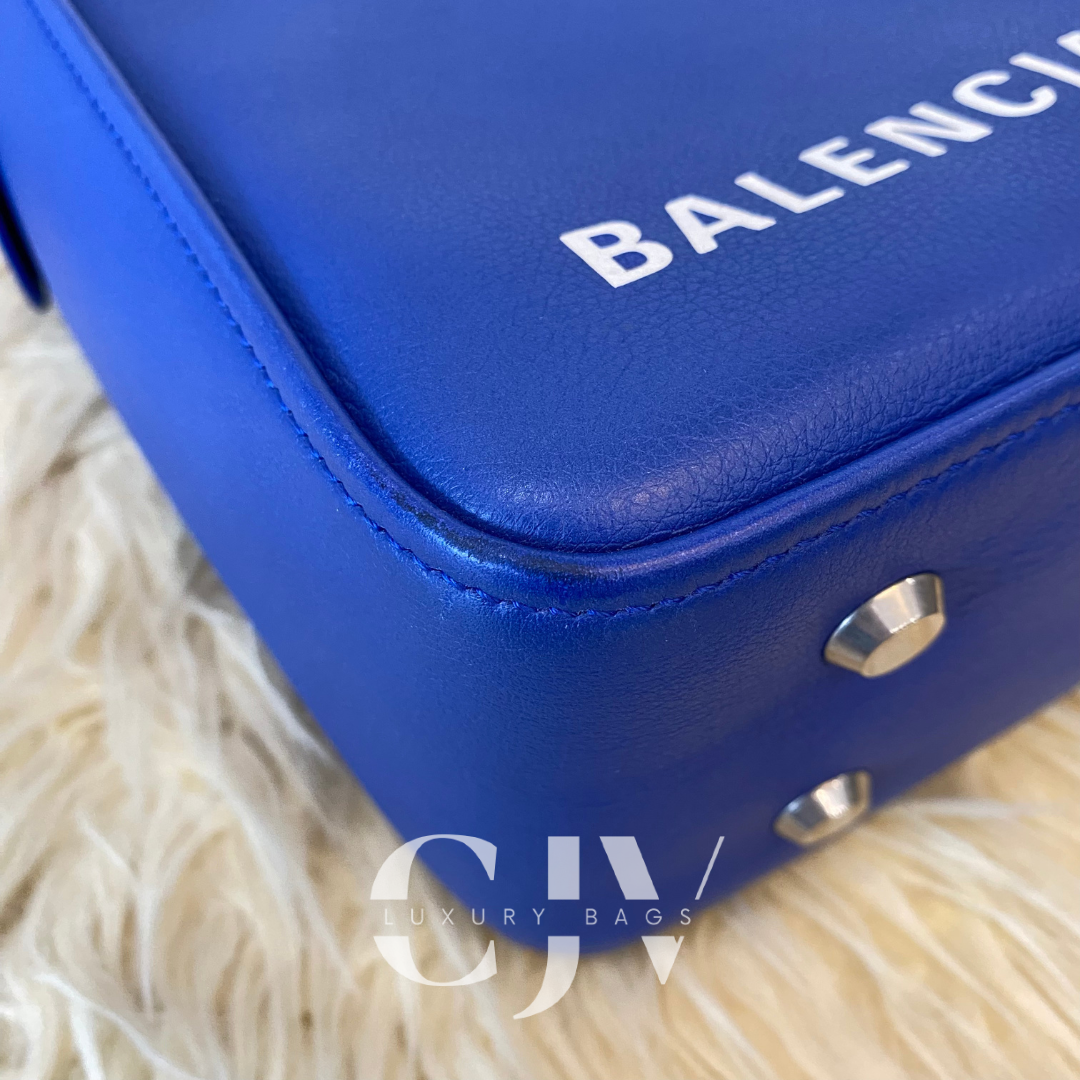 Balenciaga Triangle Duffle Blue